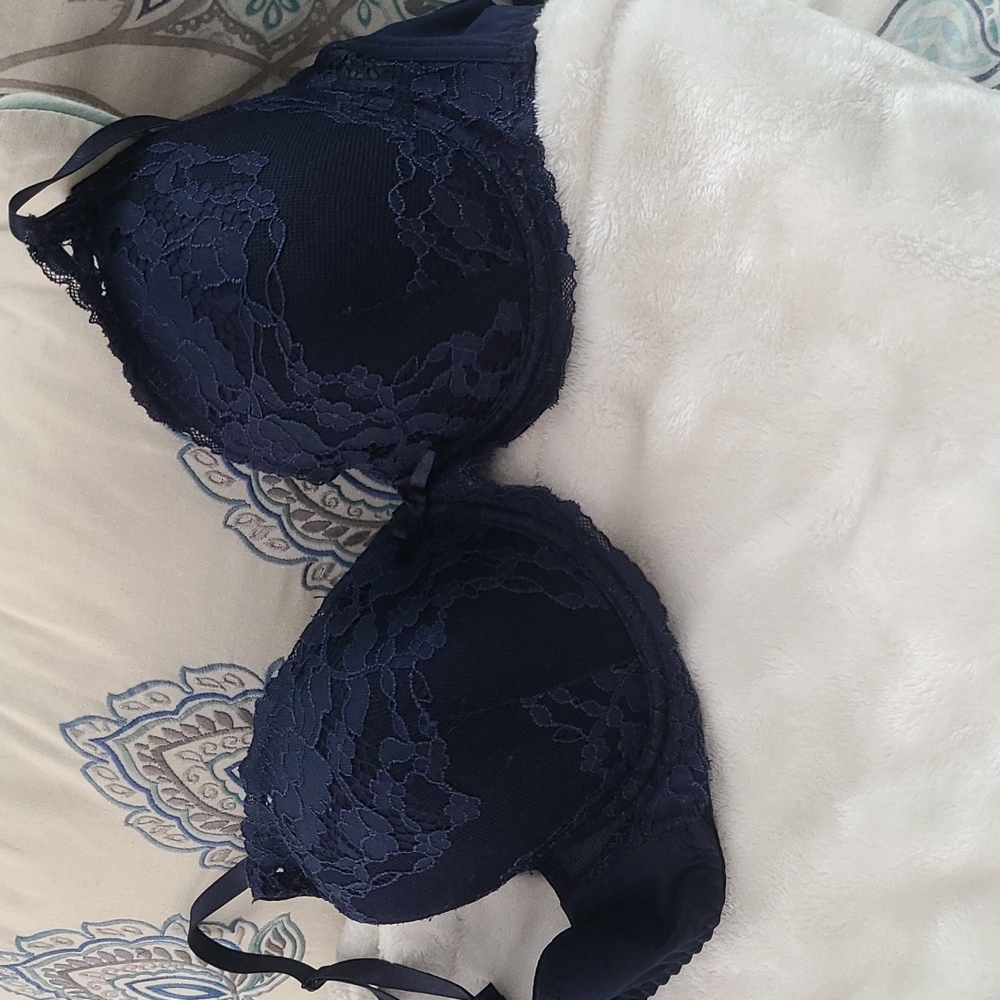 Navy blue Adrienne Vittadini bra 38C